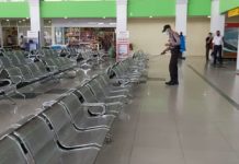 Polres Tanjungpinang Semprotkan Disinfektan di Kapal Penumpang dan Ruang Tunggu Pelabuhan SBP