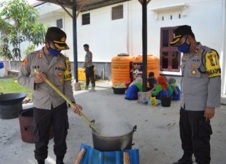 Polres Natuna Dirikan Dapur Umum dan Bagikan 530 Paket Sembako