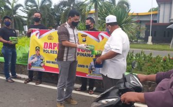 Polres Tanjungpinang Berbagi Takjil dan Santap Sahur