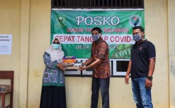 Tinjau Posko Karantina di Desa Air Lengit, Wabup Ngesti Serahkan Bantuan Vitamin