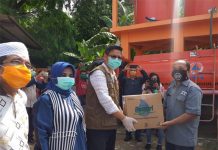 Rahma Serahkan Bantuan Sembako Kepada Wartawan