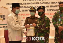 Danlantamal IV Serahkan Bantuan APD dari Temasek Foundation Internasional Singapura Kepada Plt Gubernur Kepri
