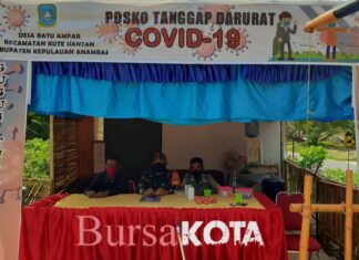 Babinsa Setia Dampingi Relawan Penanggulangan Covid-19 di Posko Desa Binaan