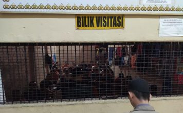 Peringati Nuzulul Qur’an, Personil Sat Tahti Polres Tanjungpinang Bimbing Tahanan Gelar Dzikir dan Doa