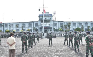 Prajurit dan PNS Lantamal IV Terima Exit Briefing dan Perkenalan Wadanlantamal IV