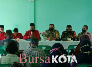 Babinsa Koramil 02/Tarempa Praka Hasimsyah Hadiri Musdes Khusus Validasi Penerima BLT – DD