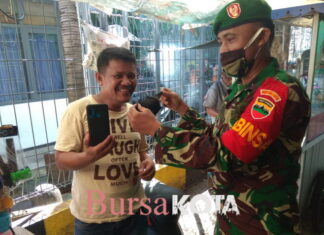 Babinsa Koramil 02/Tarempa Tegakkan Disiplin New Normal