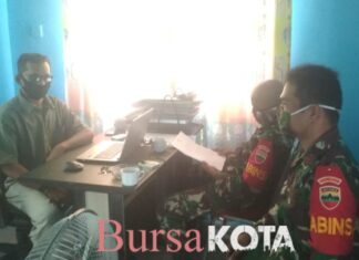 Babinsa Sertu AB Tambunan Laksanakan Sosialisasi dan Edukasi Pencegahan Covid -19 Bersama Pemerintah Desa
