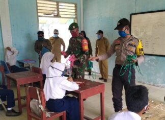 Babinsa Kopda Fian Hendratmo Pantau Kegiatan Belajar di SMP Negeri Sunggak