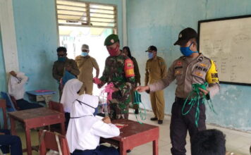 Babinsa Kopda Fian Hendratmo Pantau Kegiatan Belajar di SMP Negeri Sunggak