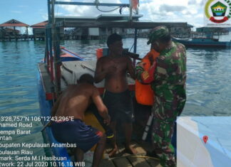 Komsos Dengan Nelayan, Serka Edy Sahputra Ingatkan Bahaya Cuaca Ekstrim Saat Melaut