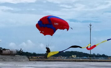 Atraksi Terjun dan Flypass Semarakkan HUT Alumni AKABRI 88