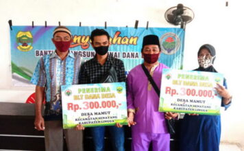Pemdes Mamut Salurkan BLT-DD Tahap Empat Kepada 89 Warga
