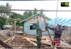 Babinsa Koramil 06/Senayang Bantu Rehap Rumah Warga