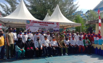 Koramil 02/Tarempa Berserta Persit KCK Hadiri Senam Bersama Dalam Rangka Sabtu Bersih di Kelurahan Tarempa