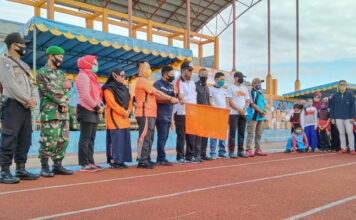 Wabup Lingga Bersama Anggota Komisi III DPRD Hadiri Jalan Santai di Singkep Pesisir