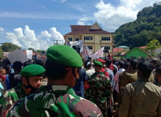 Koramil 02/Tarempa Lakukan PAM Unjuk Rasa HNSI di Kantor DPRD KKA