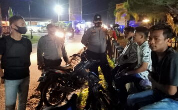 Polsek Dabo Singkep Lakukan Patroli Pendisiplinan Protokol Kesehatan Kepada Masyarakat