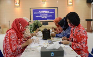 Ketua dan Pengurus Korcab IV DJA I Ikuti Pelatihan Membatik