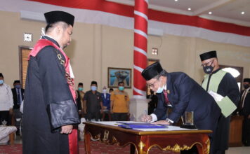 Daeng Amhar Resmi Dilantik Sebagai Ketua DPRD Natuna