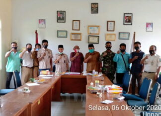 Babinsa Koramil 02/Tarempa Hadiri Rapat Pleno Rekapitulasi DPHP Tahun 2020 Desa Tarempa Selatan