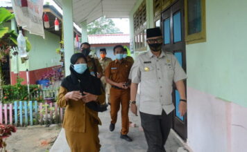 Pjs Bupati Lingga Kunjungi Beberapa Sekolah di Kecamatan Lingga
