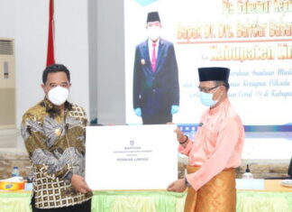 Capai Perekaman E-KTP Diatas 100 Persen, Dukcapil Lingga Dapat Bantuan Mesin ATM Dari Kemendagri