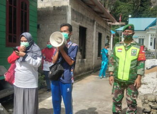 Babinsa Koramil 02/Tarempa Bersama Instansi Terkait Sosialisasi Pemutusan Mata Rantai Covid -19
