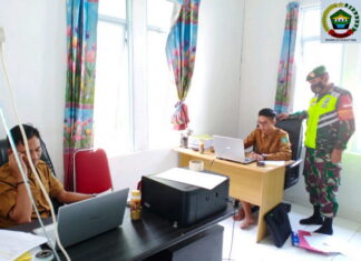 Babinsa Koramil 07/Palmatak Gelar Anjangsana di Kantor Desa Teluk Sunting – Siantan Tengah