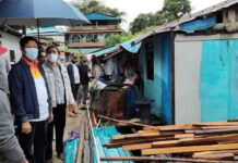 Gubernur Kepri Tinjau Warga Korban Bencana Alam di Tanjung Uma dan Batu Merah