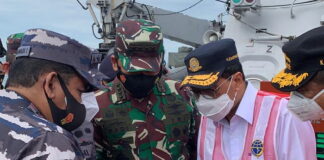 Tim Gabungan Temukan Bagian Pesawat Sriwijaya SJ 182