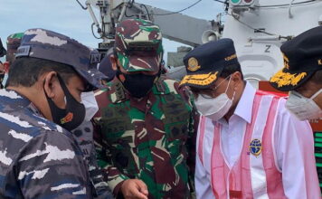Tim Gabungan Temukan Bagian Pesawat Sriwijaya SJ 182