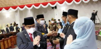 Sekda Kepri Hadiri Sidang Paripurna PAW Dua Anggota DPRD