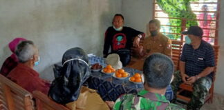 Bupati Tubaba Umar Ahmad S.P, Berkunjung ke Keluarga Korban Pesawat Sriwijaya Air SJ-182