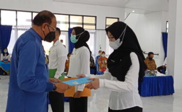 Serahkan 131 SK CPNS, Bupati Natuna Pesan Jaga Nama Baik ASN dan Jangan Sombong