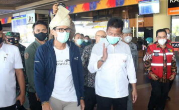 Depan Walikota Batam, Sandiaga Uno Puji Penerapan Prokes di Bandara Hang Nadim