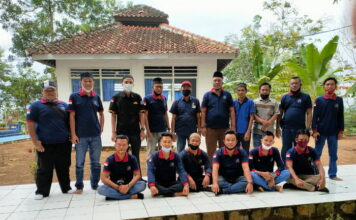 Ziarah di Tiga Makam Leluhur Tulang Bawang, Ini Pesan Ketua IWO Tuba