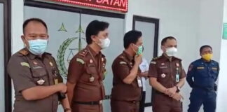 Kejaksaan Negeri Menggala Ekspos Tersangka Korupsi Fee DAK Tahun 2019 di Disdik Tuba