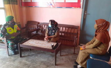 Babinsa Koramil 05/Midai Aktif Jalin Komsos Dengan Warga Binaan