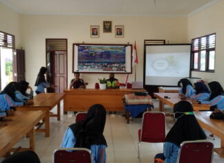 Babinsa Desa Cemaga Sosialisasi Geopark Natuna di SMP Negeri 1 Bunguran Selatan