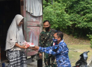 Pembagian Sembako Warnai Perluasan Teritorial Di Ujung Barat Perbatasan NKRI