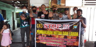 Sinergi Bersama Damkar, Polres Natuna Beri Himbauan Bahaya Karhutla