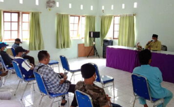 Undang RT dan RW Se – Kelurahan Daik, Ini Pesan Camat Lingga