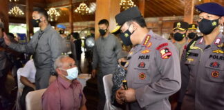 Curhat Warga ke Kapolri Setelah Divaksin, Kami Senang dan Atusias Setelah Menunggu Setahun