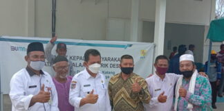 Sekcam Katang Bidare Dampingi Gubernur Kepri Resmikan PLN di Desa Pulau Duyung