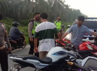 Lempar Petasan ke Pengguna Jalan, Puluhan Remaja Diamankan