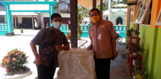 Yayasan Tunas Bakti Nusantara Salurkan Bantuan Sepatu Gratis Untuk SD dan SMP di Bunguran Barat