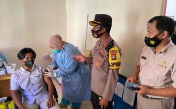 Tinjau Vaksinasi Anggota, Kapolres Natuna Himbau Tetap Jalankan Prokes