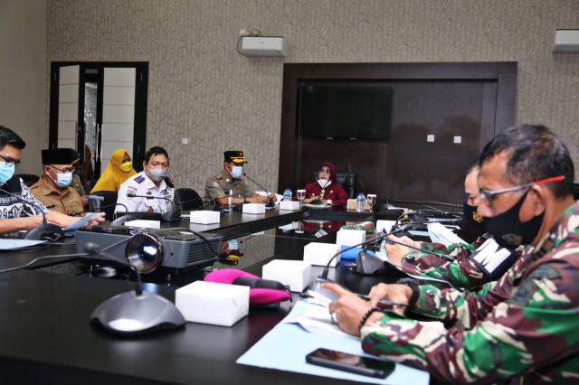Wali Kota-Forkopimda Rapat Bahas Jam Operasional Rumah Makan dan Tempat Hiburan