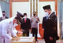 Gubernur Kepri Lantik Wan Siswandi – Rodhial Huda Sebagai Bupati Natuna
